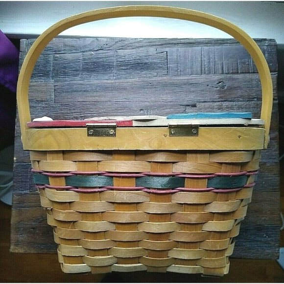 Wicker Basket Handled Snowman Hinged Lid Winter Christmas Storage Display - Picture 3 of 4